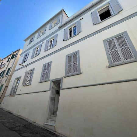 Appartamento Quirky 1Br Just Off Main Street Prime Location Gibilterra Esterno foto