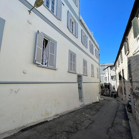 Appartamento Quirky 1Br Just Off Main Street Prime Location Gibilterra Esterno foto