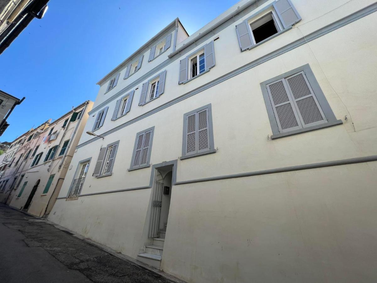 Appartamento Quirky 1Br Just Off Main Street Prime Location Gibilterra Esterno foto